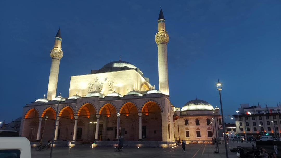 على وقع المهرجان الدولي للفن الصوفي بتركيا..   "قونيا" او مدينة "مولانا " عاصمة للفن والثقافة